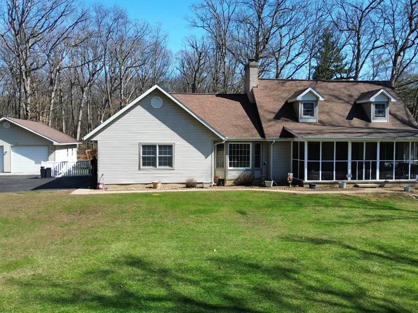 490 W 75 S, Valparaiso, IN 46385