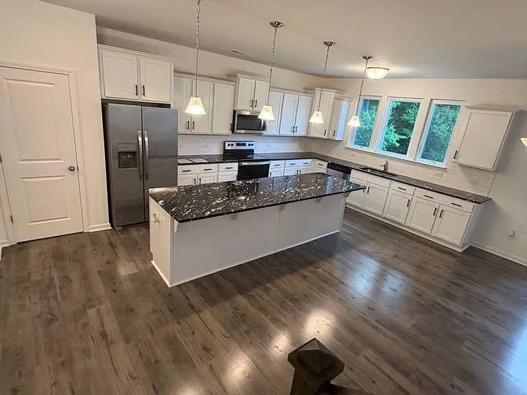 4038 Monteray Cir — Photo 4