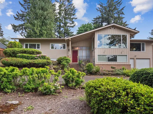 2390 Shore Blvd, Lake Oswego, OR 97034