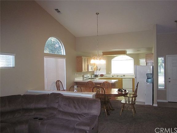 3rd image of 2937 Evergreen Way
