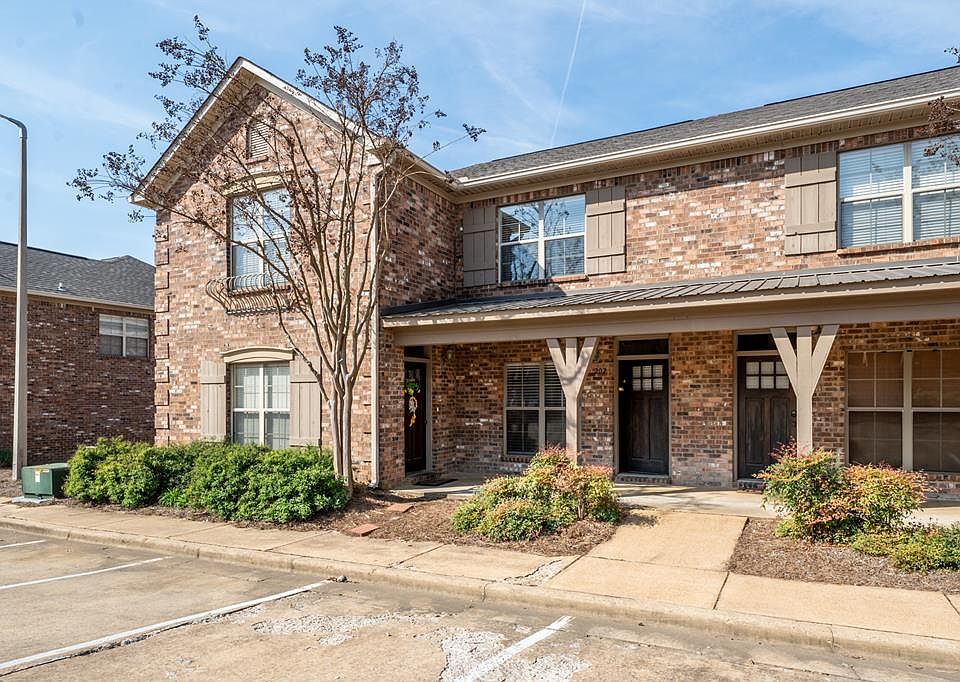 1st image of 2150 Anderson Rd Unit 202