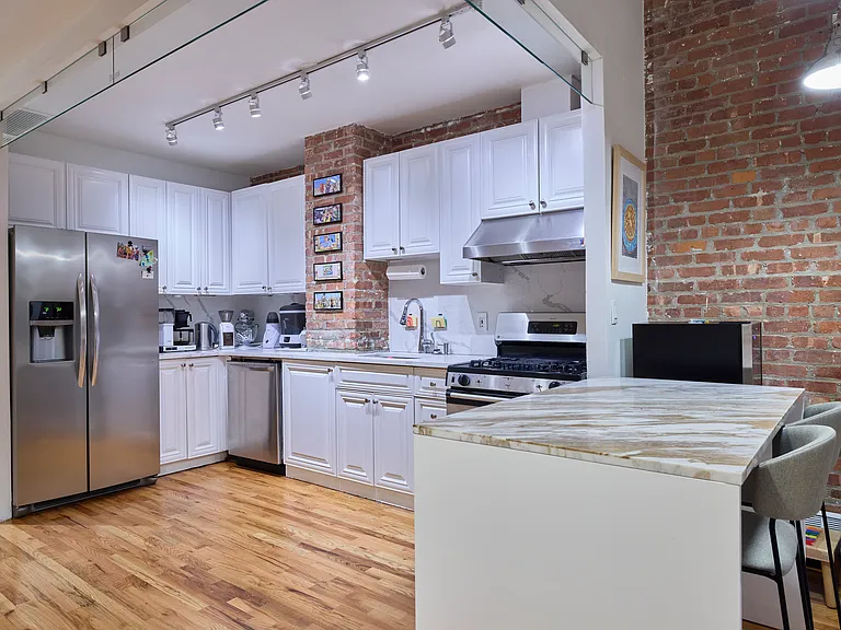 36 Laight St #2B — Photo 3