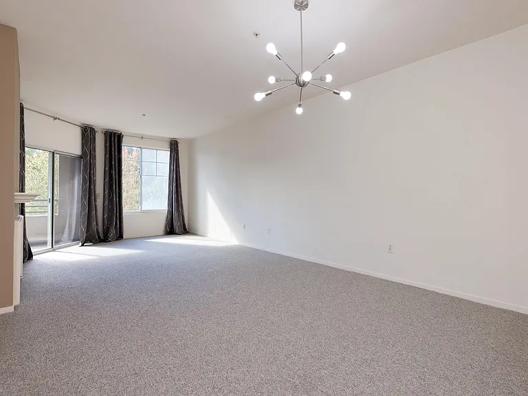 220 Caldecott Ln #201 — Photo 18