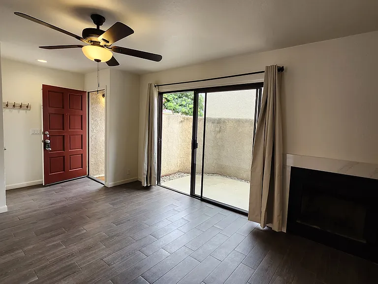 324 W Chestnut Ave — Photo 3