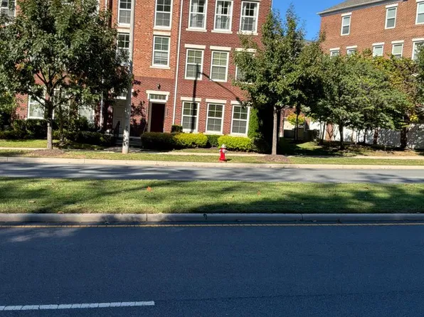 3022 Rittenhouse Cir #35, Fairfax, VA 22031