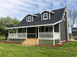 5644 W Muskrat Rd, Sheridan, MI 48884