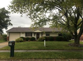 5123 Wakefield Dr, Fairborn, OH