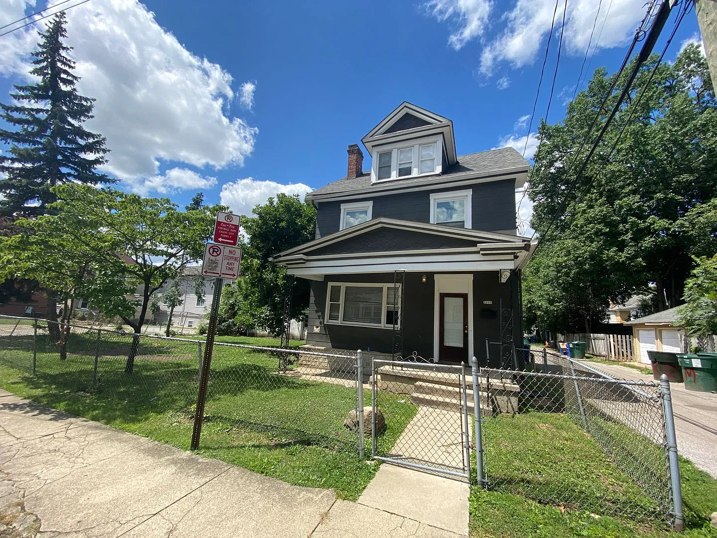Waldeck Ave 2205 WR — Photo 1