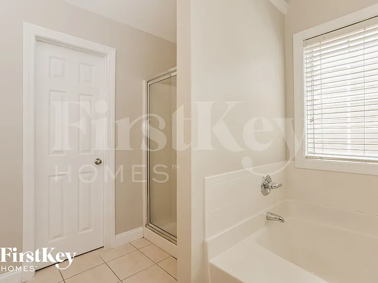 5680 Grande River Rd — Photo 8