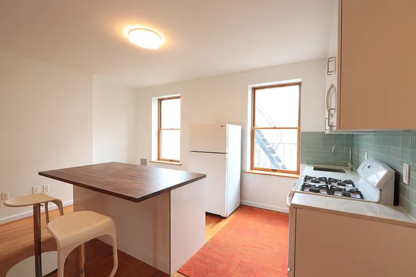 Rented by Douglas Elliman | media 14