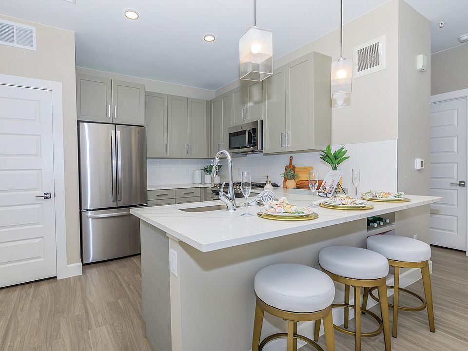 1st image of 6223 N Panasonic Way #10205