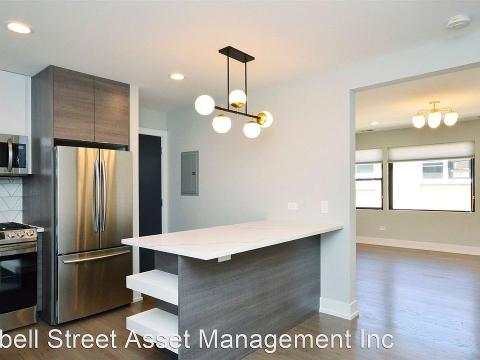 1st image of 4516 N Seeley Ave #302