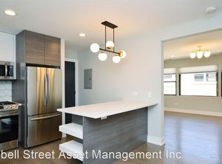 4516 N Seeley Ave #302, Chicago, IL 60625