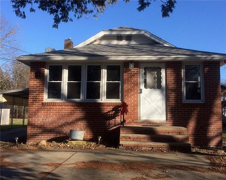 1st image of 2894 Tamarack Dr