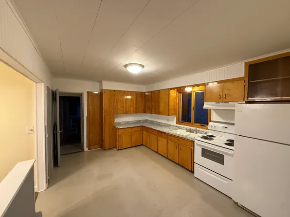 127 Dumont Ave Unit 1, Lewiston, ME 04240