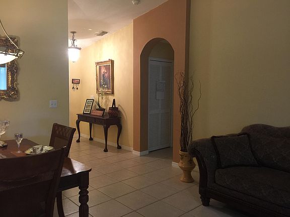 Entrance to Master Bed/Bath