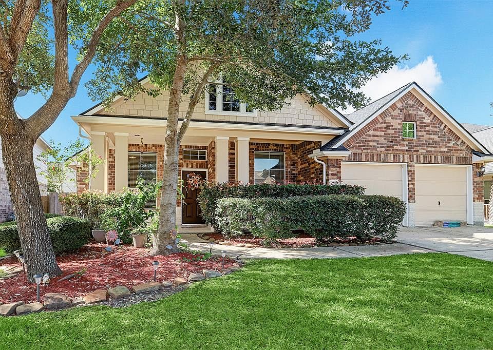 Welcome Home! 17715 Mystic Bluff Ln, Cypress, TX 77433