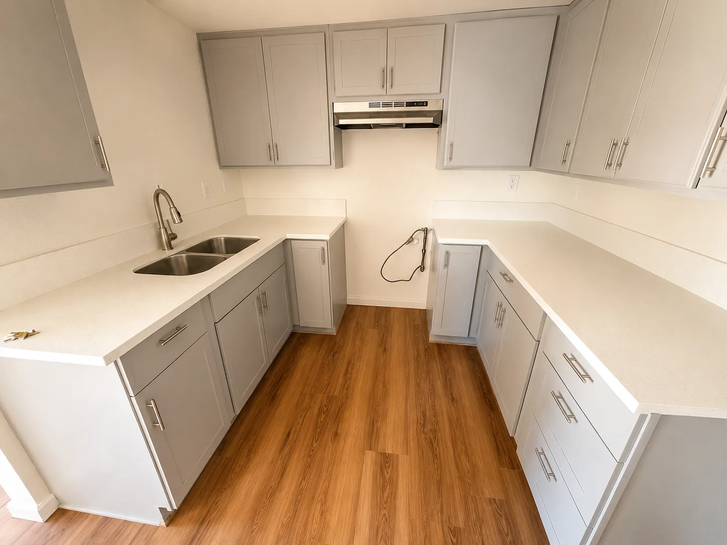 2802 W Ramona Rd — Photo 2