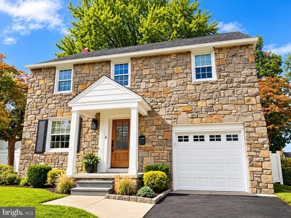 27 Althea Ln, Morton, PA 19070