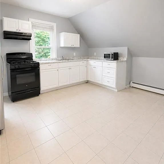 40 Norwich Ave #3 — Photo 2