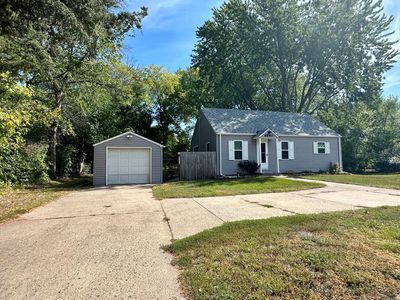 6840 Sunset Ave, Lino Lakes, MN, 55014