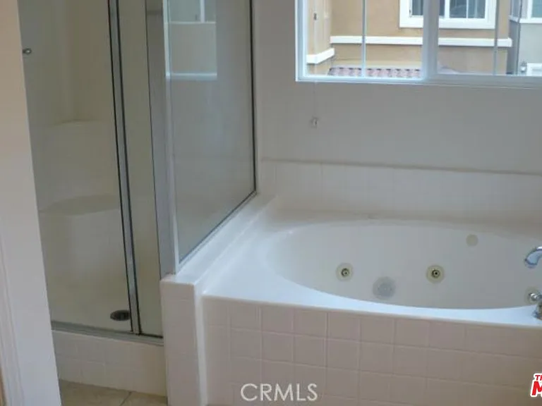3653 W Medici Ln — Photo 8