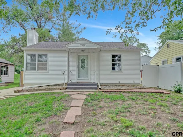 3904 S 15th St, Lincoln, NE 68502