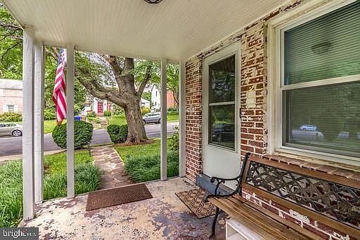 4th image of 969 N Kentucky St