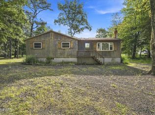 129 Amos Cir, Bushkill, PA 18324