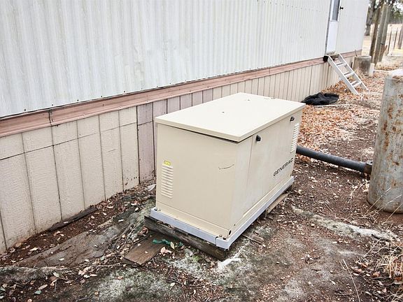 4th image of 2380 Stites Ave
