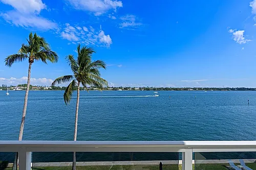 2800 N Flagler Dr Photo 1