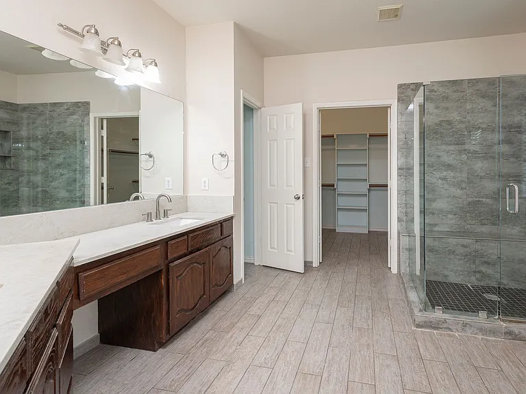 1200 Talley Ln — Photo 17