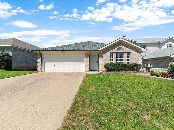 4th image of 7725 Briarstone Ct