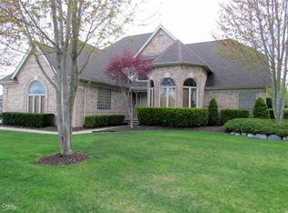 54541 Congaree Dr, Macomb, MI 48042