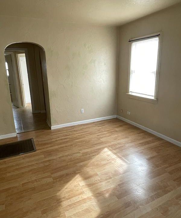 2nd image of 14 SE 7th St #14