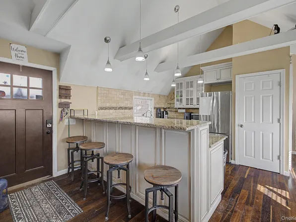 72 Putnam Drive, Carmel, NY 10512