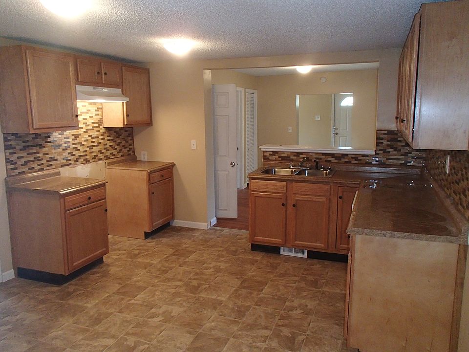 1st image of 103 N California St