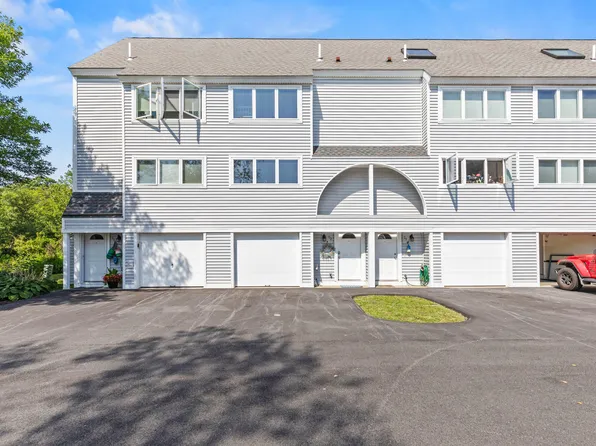 26 Walnut Street #C2, Old Orchard Beach, ME 04064