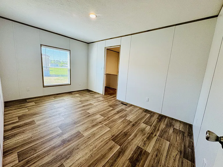 131 Blissful Ct — Photo 15