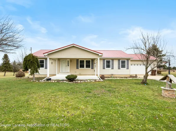 6241 S Forest Hill Rd, Saint Johns, MI 48879