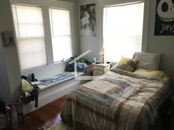 143 Kilsyth Rd, Boston, MA