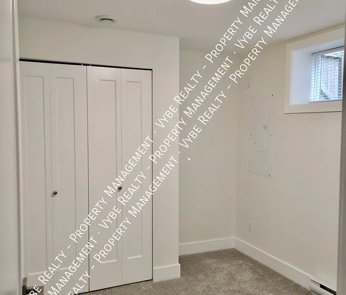 2248 Gladwin Rd #BASEMENT — Photo 7