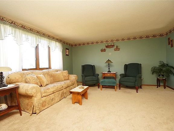 2nd image of 133 Forestal Dr