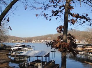 31 Dixie Ln, Sunrise Beach, MO 65079