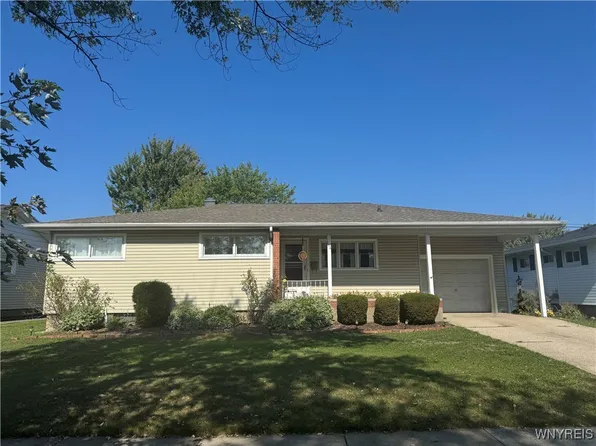 104 Greentree Rd, Tonawanda, NY 14150