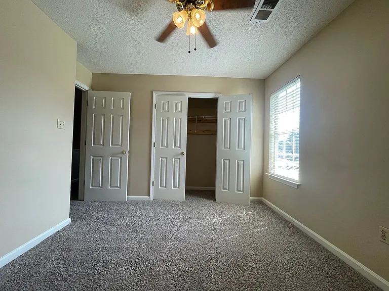 9025 Creekside Dr — Photo 13