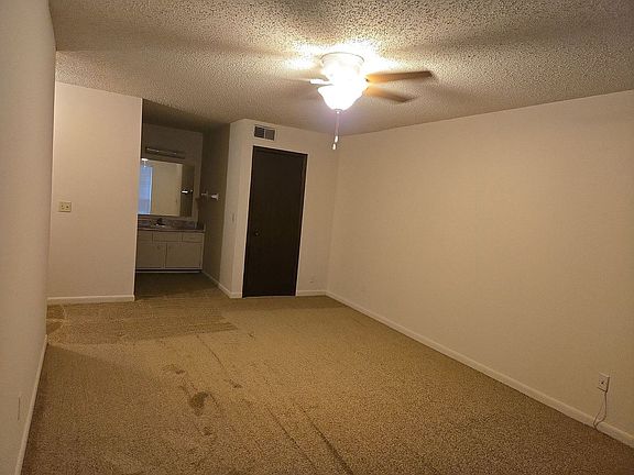 4th image of 315 Yelton Ct #0