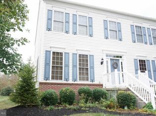 1403 Hampshire Ln, Chester Springs, PA 19425