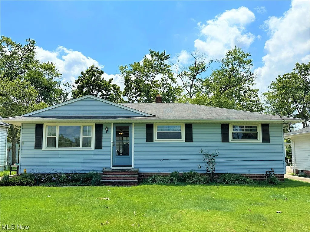 21920 Norton Rd photo 1