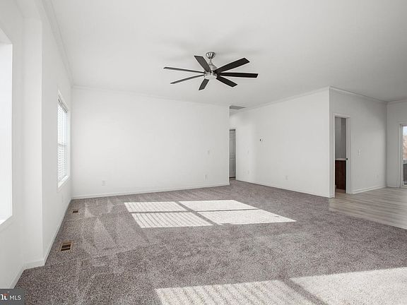 3rd image of 1005 Levi Rd
